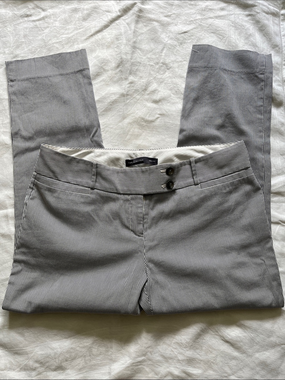 The Limited Drew Fit crop pants